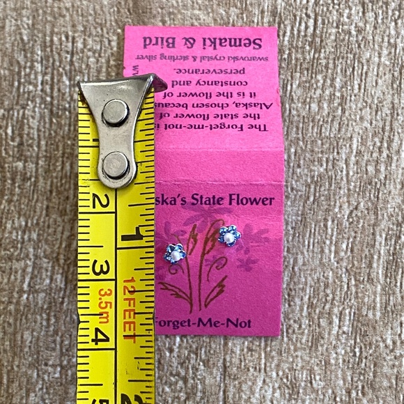 Semaki & Bird Swarovski Crystal Flower Earrings - Picture 4 of 6